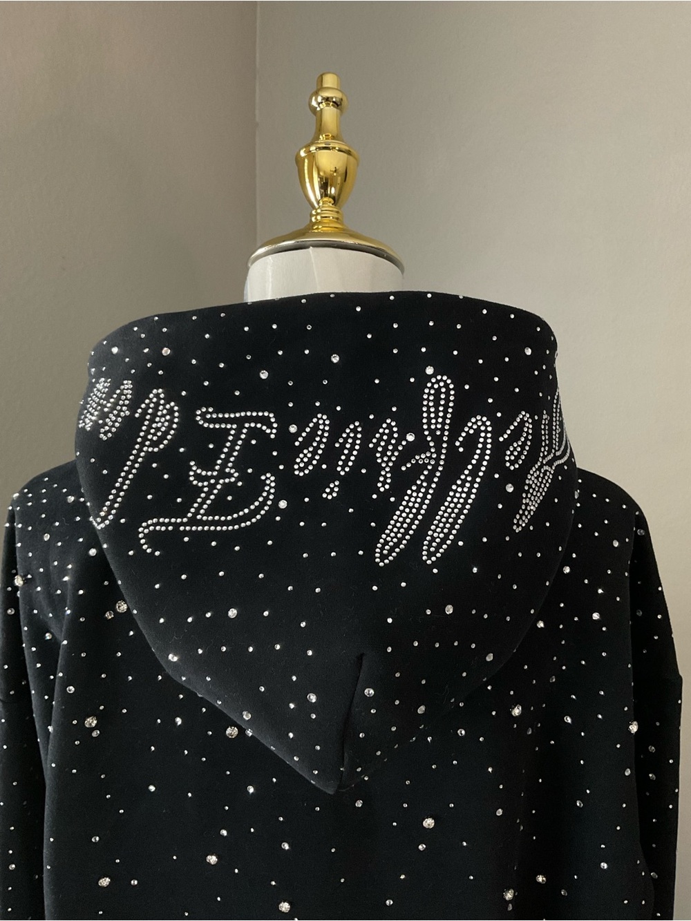 Aelfric Eden Rhinestone Hoodie Black Sparkle Pullover Size XS Streetwear Y2K - Picture 4 of 9